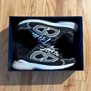 Dior b30 black and white